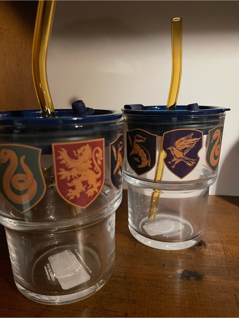 Harry Potter House Crest Glass Tumbler with Straw - Blue and Gold New (2)